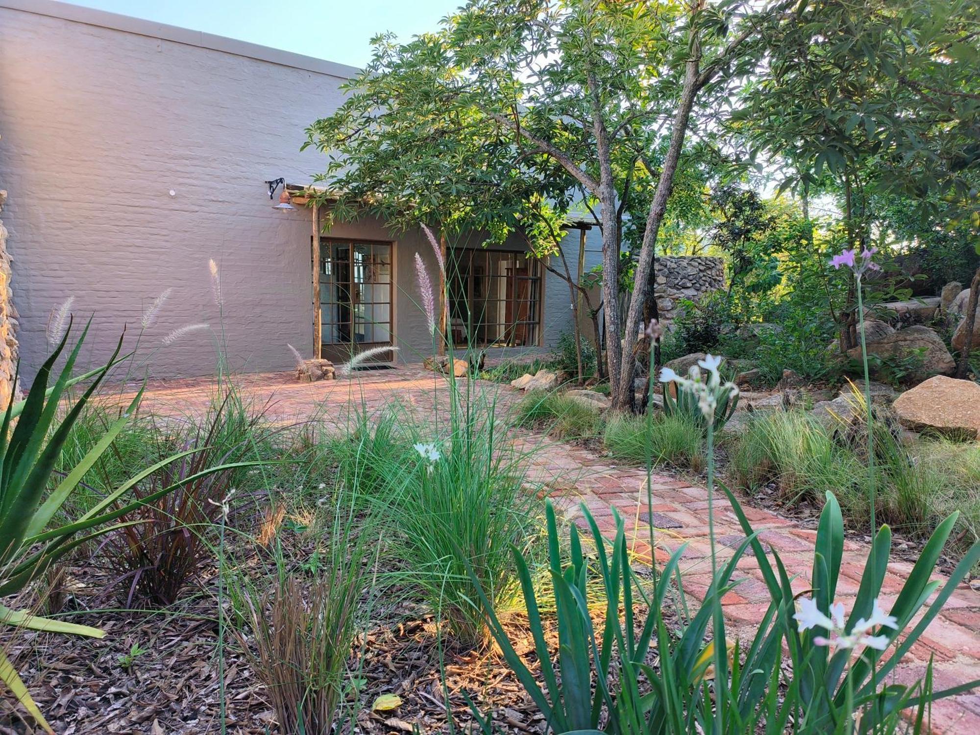 Eloff Guest House And Gallery Witrivier Buitenkant foto